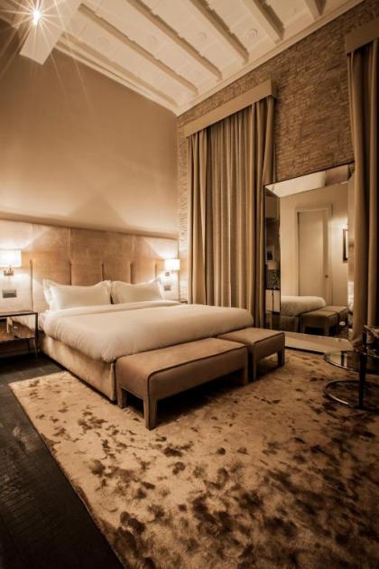 Dom Hotel Roma - image 19