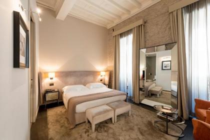 Dom Hotel Roma - image 7