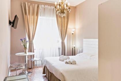 Roma Talenti Breme B&B - image 9