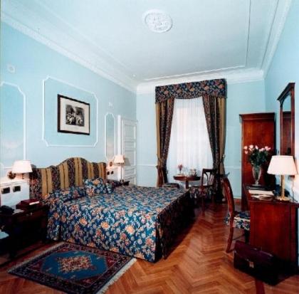 Hotel Cellini - image 6