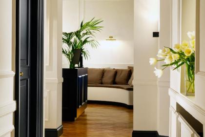 Splendor Suite Rome - Suites & Apartments - image 10