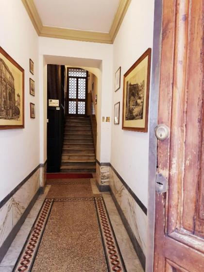 Rome Holiday Home - image 10