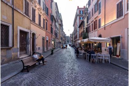 La Porta Rossa di Borgo - Vatican Luxury Suite - image 17