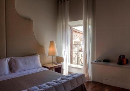 47LuxurySuites - Trevi - image 11