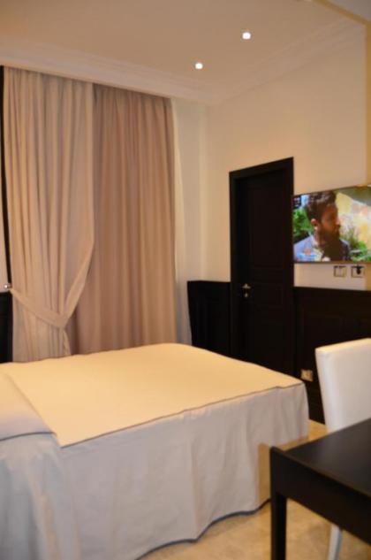 Vaticano Royal Suite Guest House - image 12