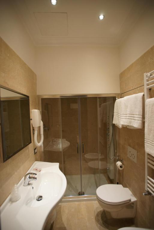 Vaticano Royal Suite Guest House - image 3