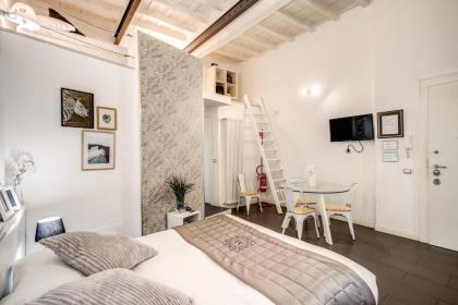 Trastevere Miracle Suite - image 18