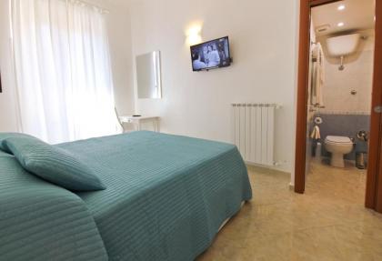 San Pietro's Home - Guesthouse - image 19