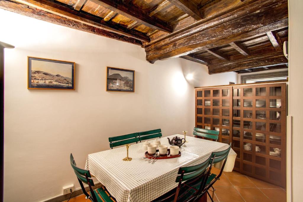 Cartari Apartment - image 3