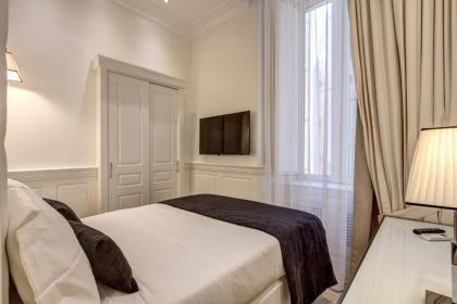 Hotel dei Quiriti Suite - image 2