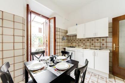 Apartment Colosseo - image 12