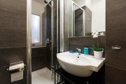 Roma Trastevere Relais Guest House - image 17