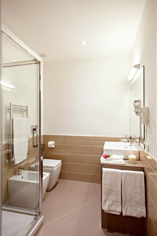 LaHouse Rome by Premium Suites Collection - image 3