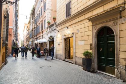 The Spanish Suite Piazza di Spagna - image 7