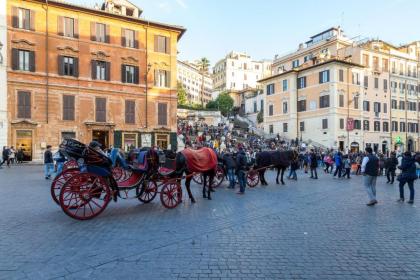 The Spanish Suite Piazza di Spagna - image 9