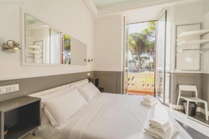 WE LOVE ROMA Guest House - image 1