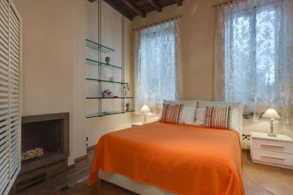 Spanish Steps Gea Apartments - image 5