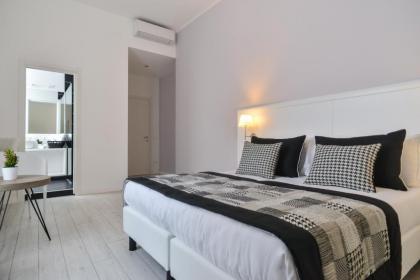 Lata Luxury Rooms - image 16