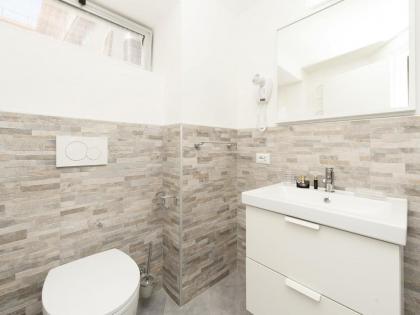 White Flat Termini - image 20