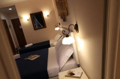 Rome To Stay Guest House - image 12