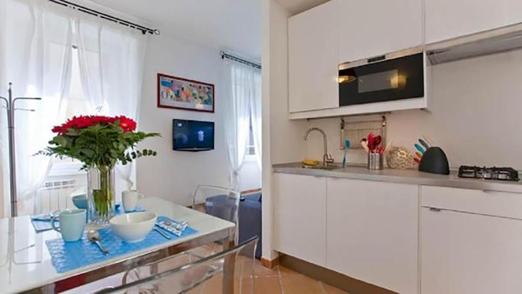 Colosseo Luxury Apartment - image 5