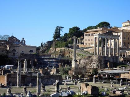 Colosseo Luxury Apartment - image 6