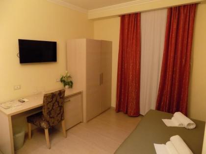 Booking House Roma  - image 14