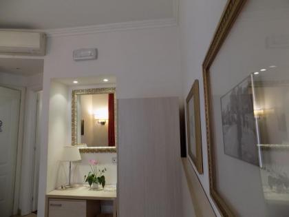 Booking House Roma  - image 15