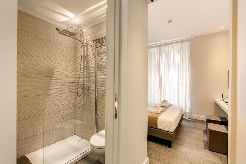 Ecce Roma Suites - image 5