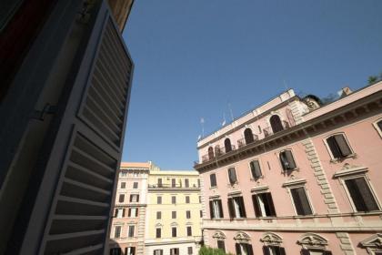 Vantaggio Apartment - image 10