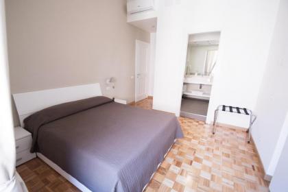 Vantaggio Apartment - image 20