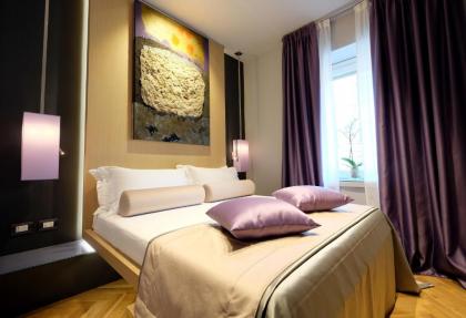 Navona Rooms - image 15