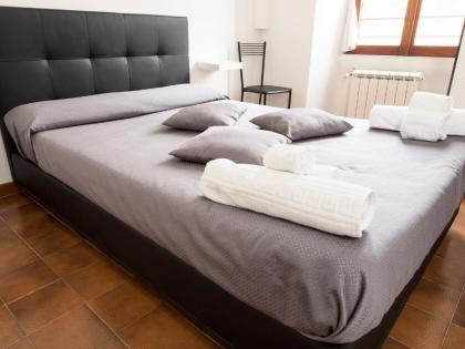 Manzoni Holiday Apartment - image 12