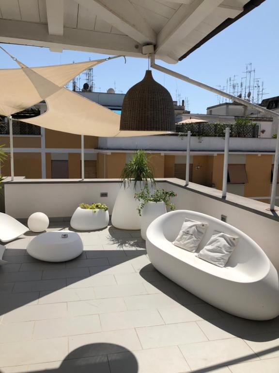 Glamroom Luxury Terrace - image 5