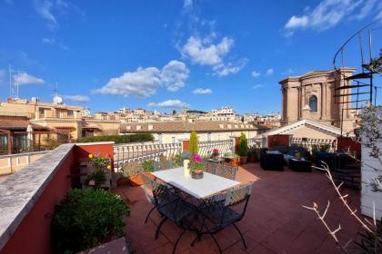 Spagna Penthouse - image 2