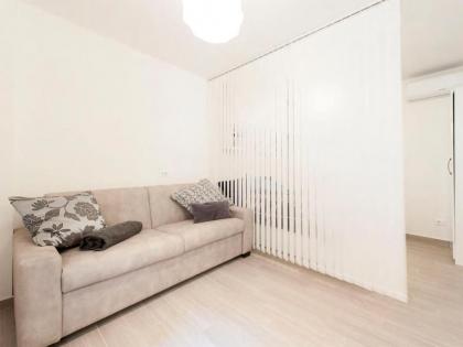 Condotti Apartment - image 12