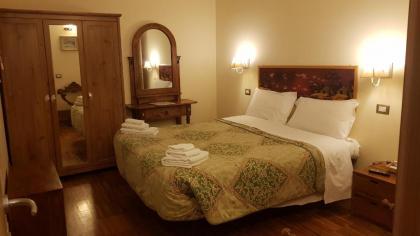 Aurelia Garden Gold B&B - image 2