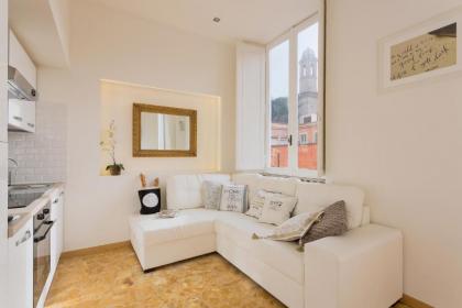 TownHouse by the Spanish Steps - image 6