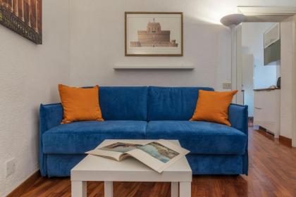 CS Piazza Venezia Apartment - image 12