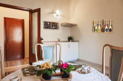 Glam Sm Maggiore Guest House - image 9