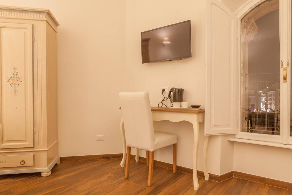 Donna Margherita Rome Suite & Rooms - image 3