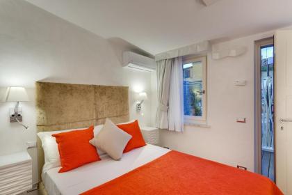 Shali Luxury Suite Spagna - image 16