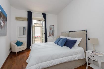 Piazza di Spagna Apartment - image 12