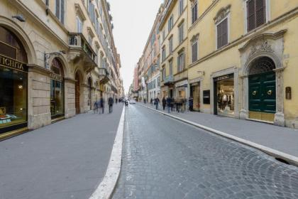 Piazza di Spagna Apartment - image 18