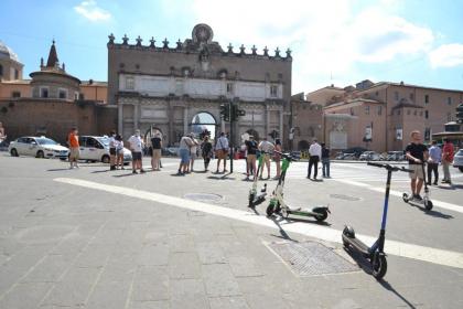 Glamour Spanish Steps - image 12