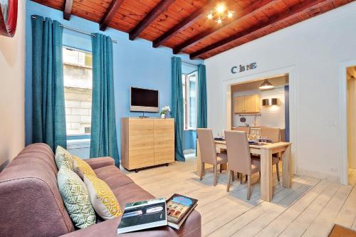 Piazza Navona Lovely Apartment - main image