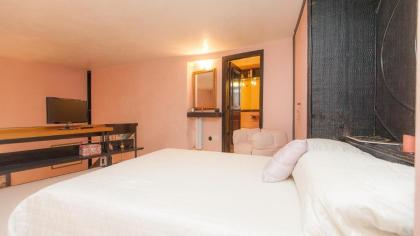 Orso Suite Apartment - image 11