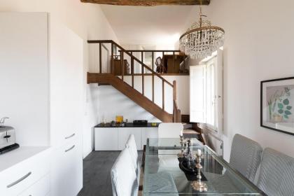 Trastevere Charming Penthouse - image 10