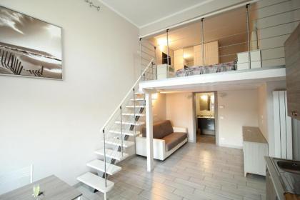 Modern Loft Apartment - image 12