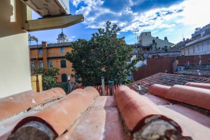 Sweet Penthouse Campo dei Fiori - image 11